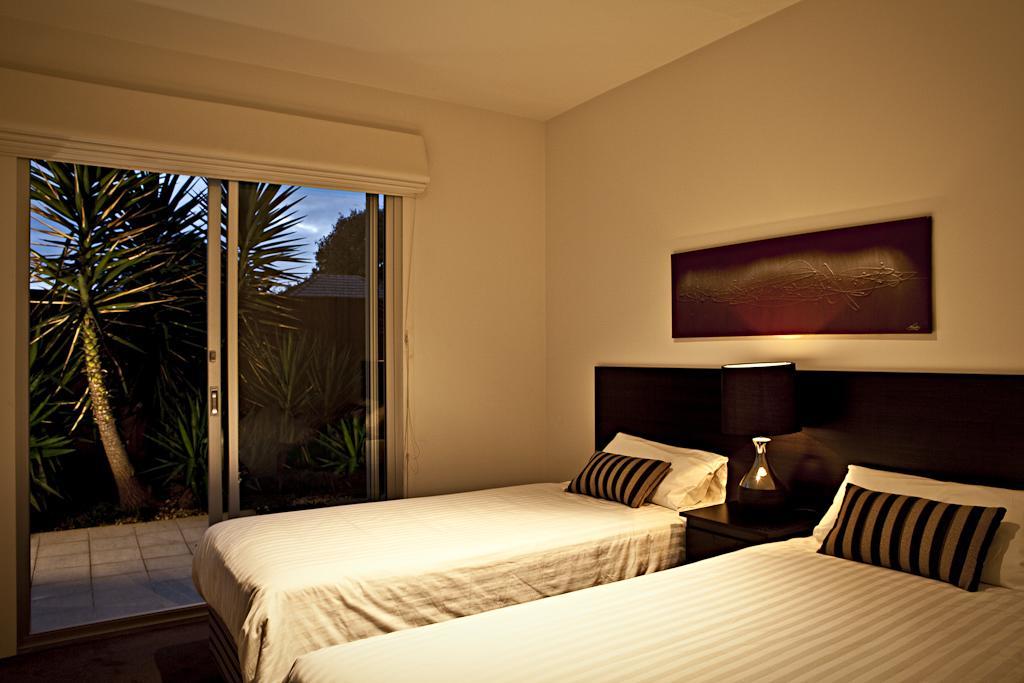 Brighton Bay Apartments Мельбурн Номер фото